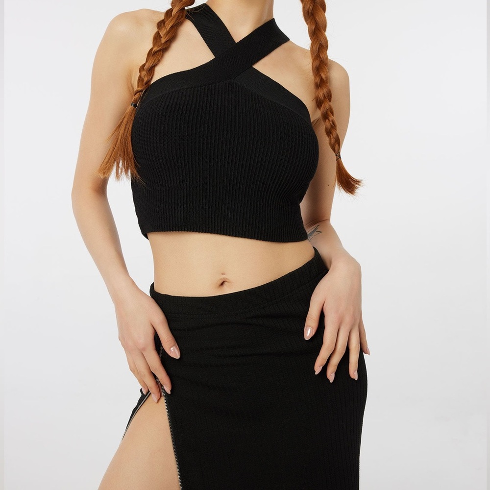 Ardene Ultra Crop Halter Top